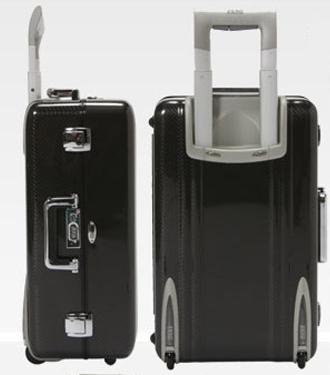 20091216-ゼロハリバートンのカーボンスーツケース.jpg